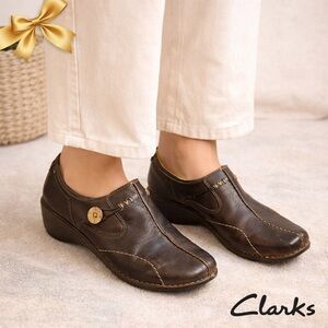 Clarks Unstructured Brown Leather Shoes 1 Inch Wedge Decorative Size 5 1/2